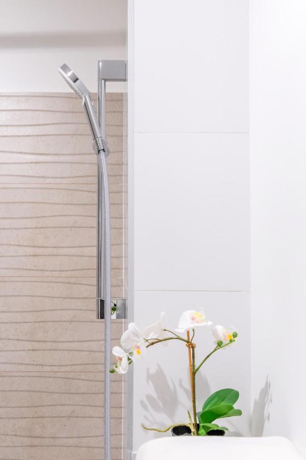 Atlas Unirii: Upscale Flats In The Heart Of Bucharest! エクステリア 写真